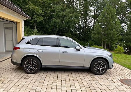 Mercedes-Benz GLC 300 e 4Matic 9G-TRONICAMG Line Advanced