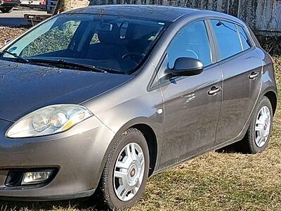 Fiat Bravo 1.4 16V DYNAMIC 5-türig