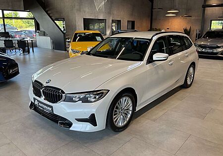 BMW 320 d Touring Sport Line AHK LED Live Cockpit