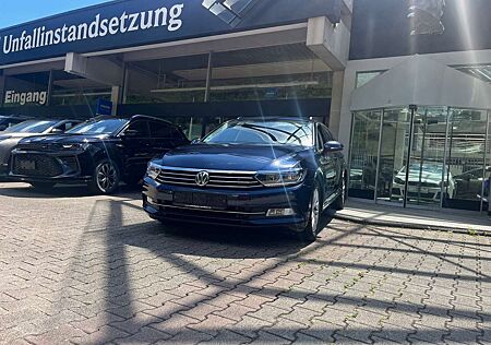 VW Passat Variant Volkswagen Comfortline AHK!! 4Motion super Zustand !!