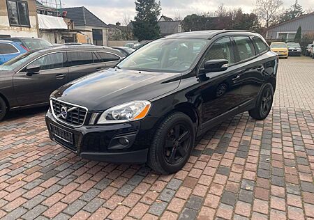 Volvo XC 60 XC60 D5 Kinetic AWD SHZ, PDC, Leder