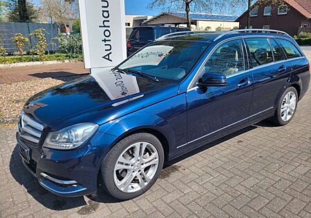 Mercedes-Benz C 220 CDI. Mopf/ / Voll/STH/PD /AT Motor 125tk