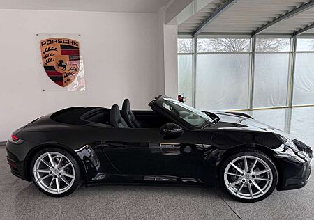 Porsche 992 Cabrio - 1 Hd- 21Zoll -Chrono- SAGA-BOSE