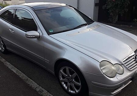 Mercedes-Benz C 230 Coupé