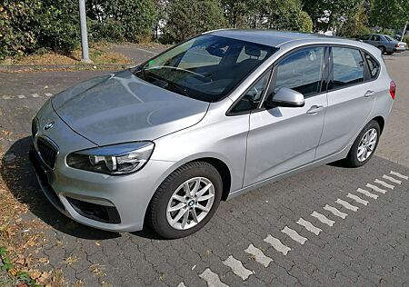 BMW 218 2er Rückf.+Navi-TÜV+Reifen+Bremsen+ÖL neu