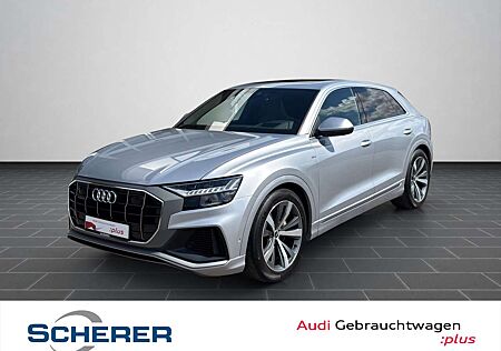 Audi Q8 55 TFSI qua. S line MATRIX AHK STANDHZ
