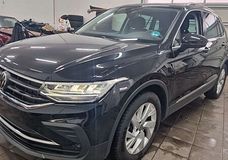 VW Tiguan Volkswagen Move Navigation Kamera LED ACC AKH