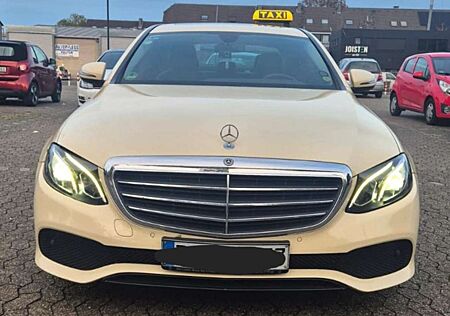 Mercedes-Benz E 220 gebraucht kaufen Mercedes-Benz E 220 d 4Matic 9G-TRONIC Elegance