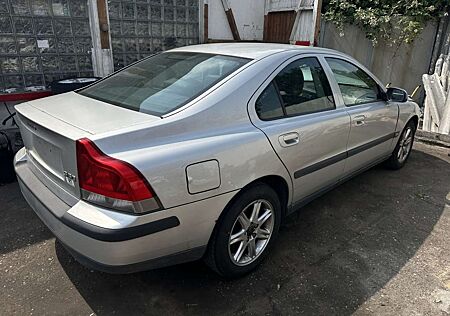 Volvo S60 2.4 TÜV 03/27 Automatik TECHN.EINWANDFREI!!