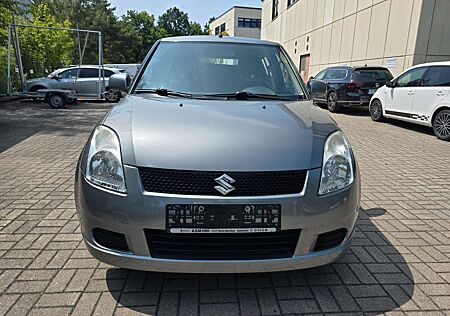 Suzuki Swift Lim. Dance Club
