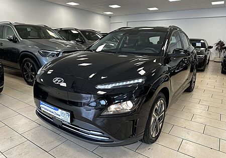 Hyundai Kona Select 2WD*ACC*CarPlay*R-Cam*PDC*WinterPac*
