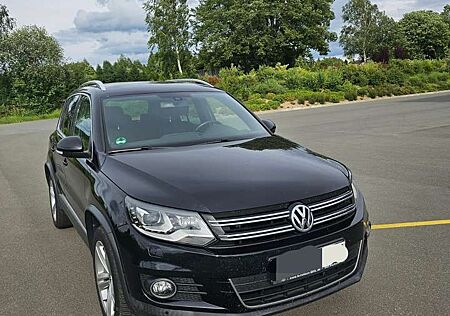 VW Tiguan Volkswagen 2.0 TDI DPF 4Motion BlueMotion Techn. DSG Lounge