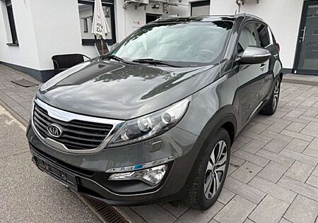 Kia Sportage Spirit 2WD Euro-5 Panormaglasdach Leder Xenon