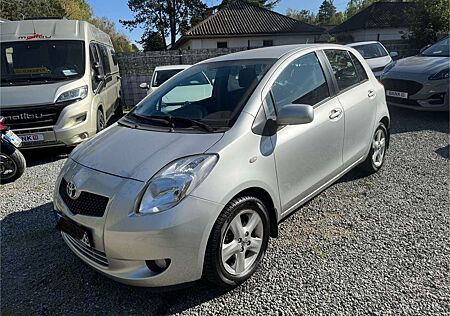Toyota Yaris 1.3 VVT-i Cool