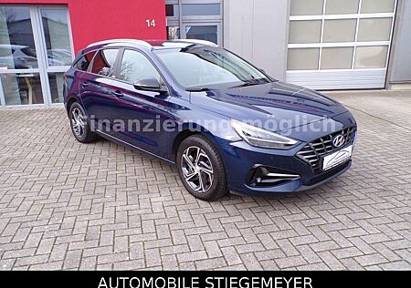 Hyundai i30 cw Intro Edition Navi, Kamera, LED