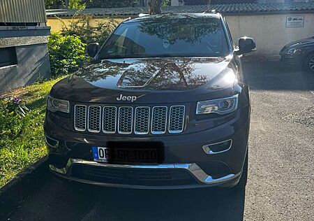 Jeep Grand Cherokee summit