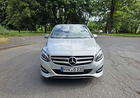 Mercedes-Benz B 180 B-Klasse Diesel d SCORE!