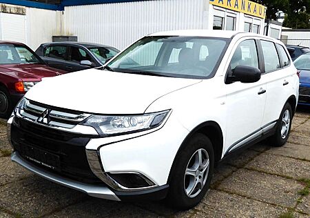 Mitsubishi Outlander Basis 2WD Navi/Kamera/Klima/PDC/AZVEu6