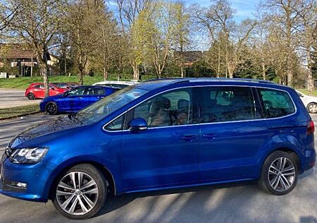 VW Sharan Volkswagen 2.0 TDI DSG 4MOTION Highline mit Allrad!