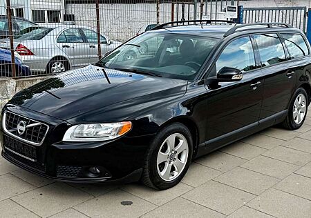 Volvo V70 Kombi Basis / TÜV NEU