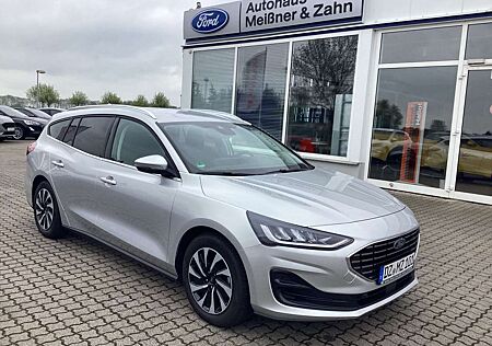 Ford Focus Turnier Titanium X, WinterP. / AllwetterR