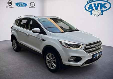 Ford Kuga Titanium AHK wenig KM