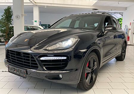 Porsche Cayenne Turbo *Schiebedach *