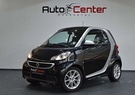 Smart ForTwo coupe Passion Micro Hybrid Drive*Pano*Nav