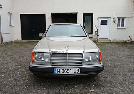 Mercedes-Benz E 300 300 D Rostfrei