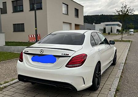 Mercedes-Benz C 63 AMG S Speedshift 7G-MCT