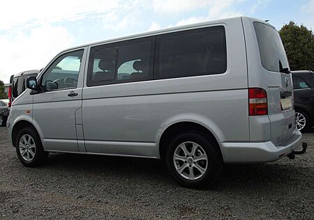 VW T5 Shuttle Volkswagen TRANSPORTER*130 PS*8 SITZER*TÜV 10-25*ALUFELGEN