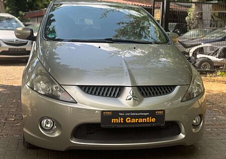Mitsubishi Grandis 2.4 6-Sitzer Automatik