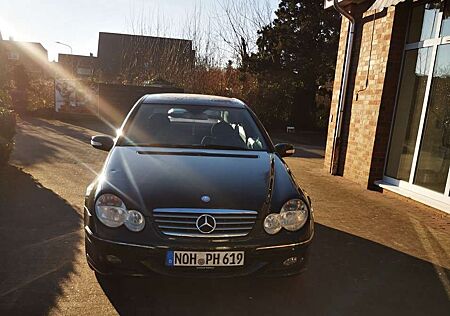 Mercedes-Benz C 220 CDI Sportcoupe tüv