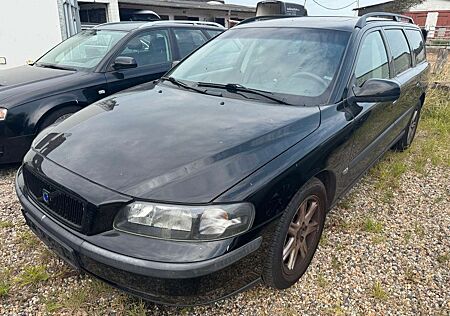 Volvo V70 2.4 Kombi Benzin Automatik KLIMA*LEDER*TÜV