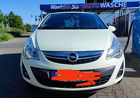 Opel Corsa 1.4 16V Satellite