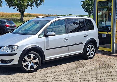 VW Cross Touran Volkswagen CrossTouran 2.0TDI -7-Sitz GSD SHZ AHK Zahnri. neu