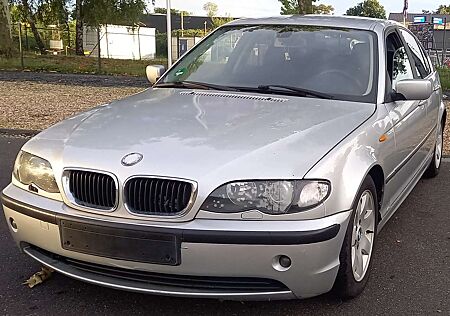 BMW 320i 320