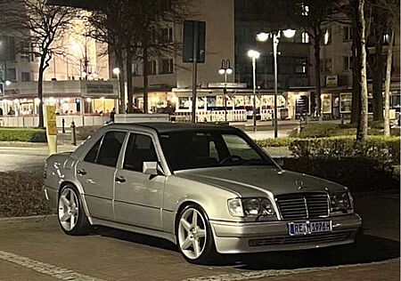Mercedes-Benz E 500