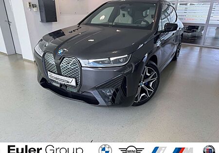 BMW iX xDrive40 Sportpaket 22'' AHK Laser DAProf SoftCl M