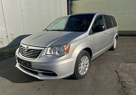 Lancia Voyager 2.8 Multijet 16v Silver