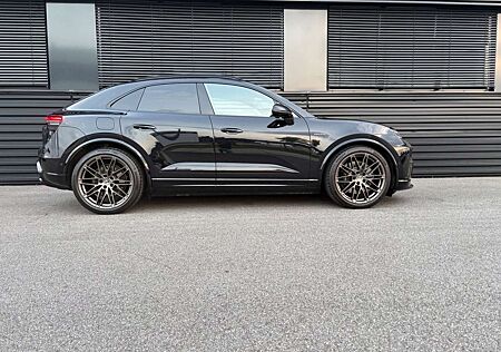Porsche Macan E Turbo-REALITY HEAD UP- MEGAVOLL!!