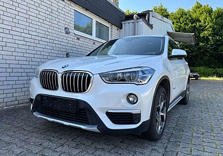 BMW X1 xDrive 20 i xLine/Leder/Navi/1 Hand/Scheckhef