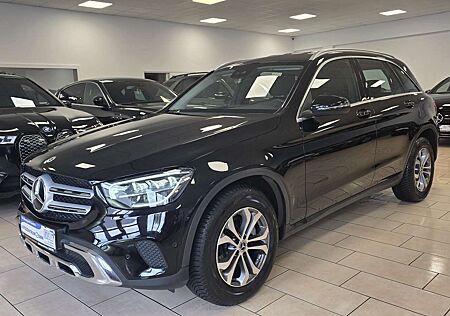 Mercedes-Benz GLC 220 d 4Matic*AHK*LED*Navi*R-Cam*CarPlay*SHZ*