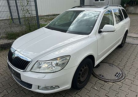 Skoda Octavia Elegance DSG Leder, Xenon, Schiebedach,..