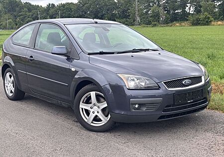 Ford Focus 1.6 Lim. Titanium Navi Klima LM