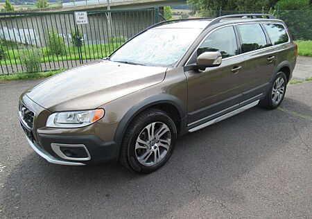 Volvo XC 70 XC70 D5 AWD Geartronic Edition Pro 2.Hd./Voll...