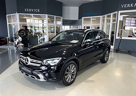 Mercedes-Benz GLC 220 d 4Mat 9G Pano+AHK+Rkam+