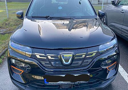 Dacia Spring Comfort Plus, Navi, Kamera, 230 V Ladekabel