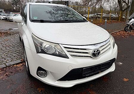 Toyota Avensis Kombi Edition