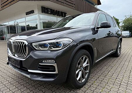 BMW X5 xDrive 30 d xLine*PANO*HUD*LUFTFEDER*EU6dT*